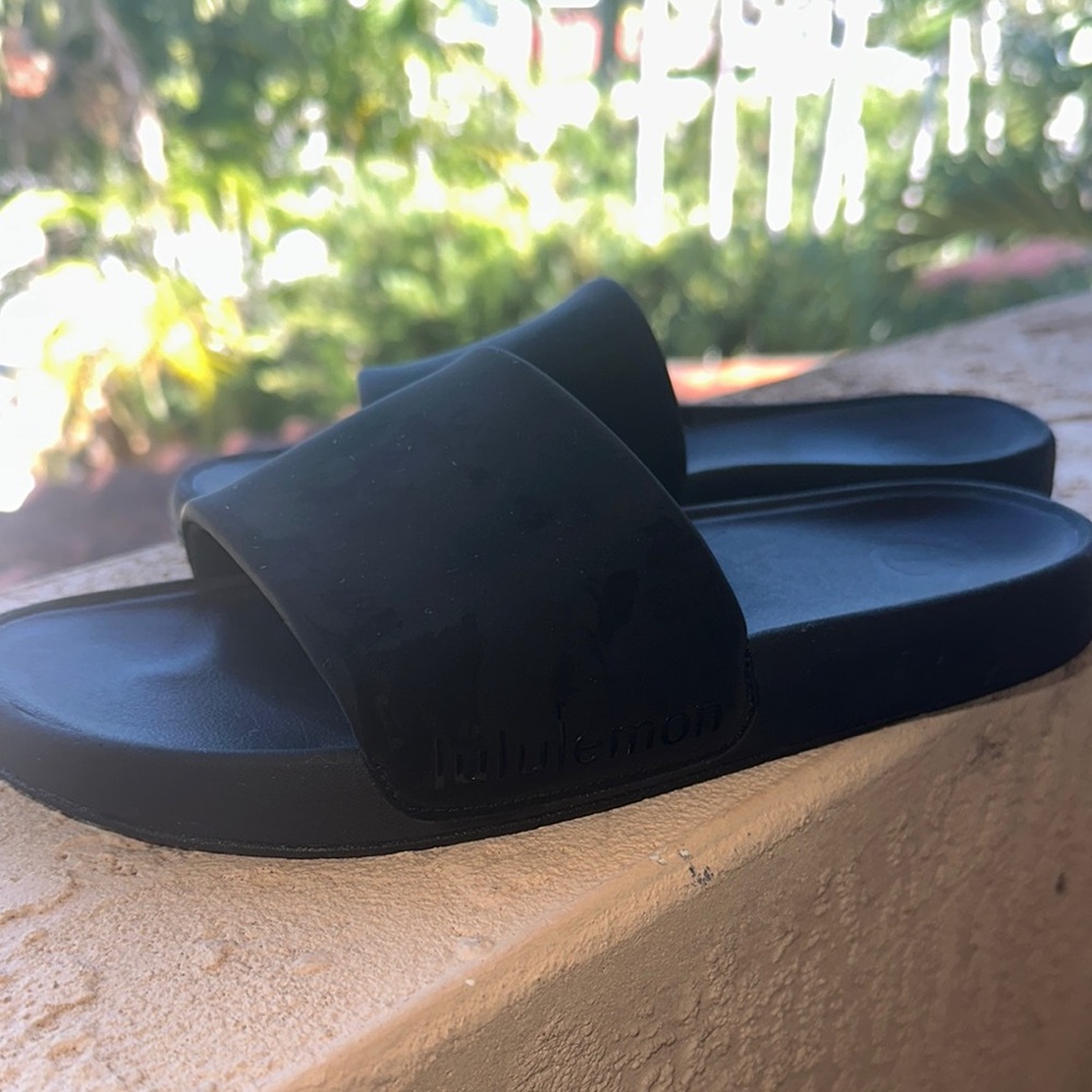 Lululemon Black Slide Sandals